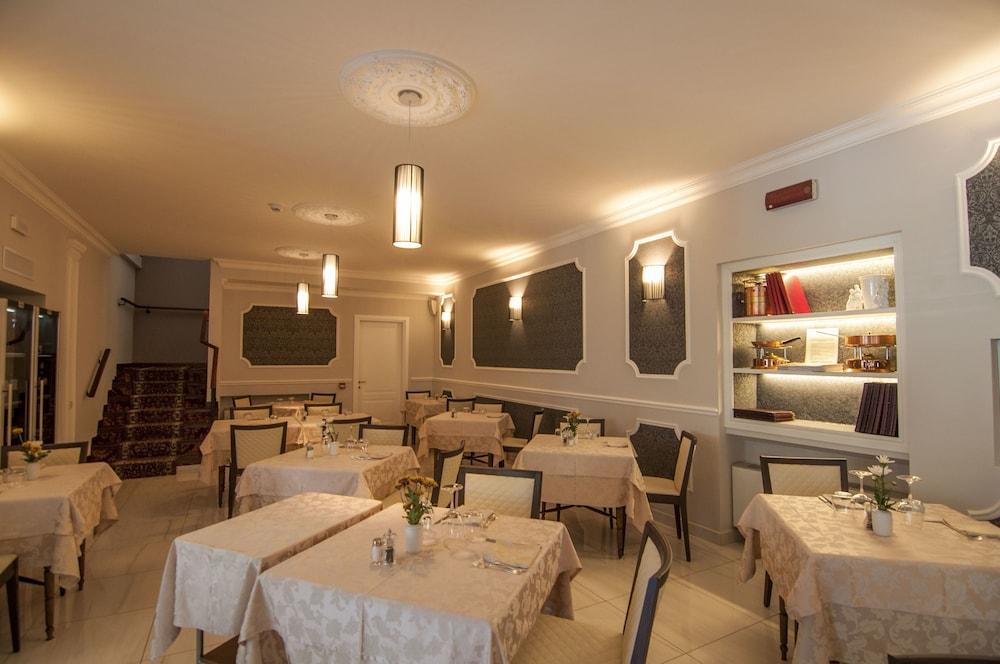 Hotel Flora Stresa Ngoại thất bức ảnh