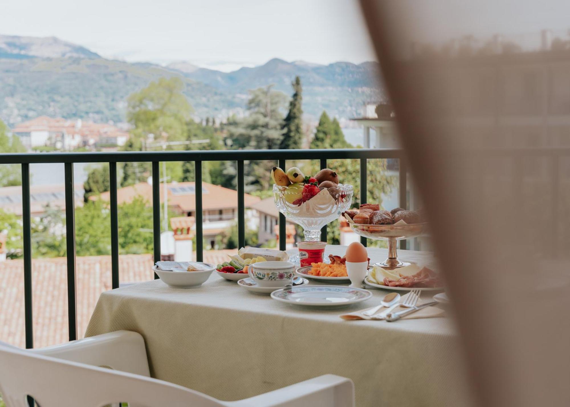 Hotel Flora Stresa Ngoại thất bức ảnh