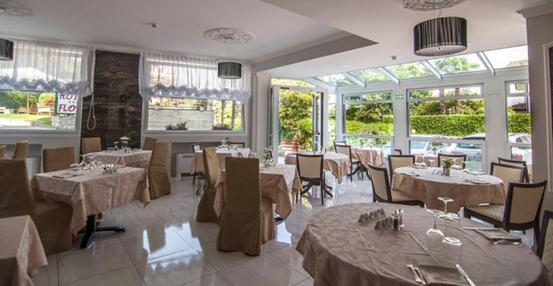 Hotel Flora Stresa Ngoại thất bức ảnh